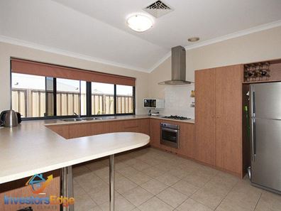 7 Caspian Terrace, Canning Vale WA 6155