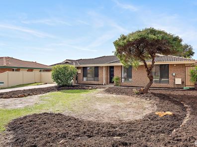 11 Regan Place, Seville Grove WA 6112