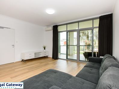 2/34 Malata Crescent, Success WA 6164