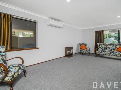 35 Barker Drive, Duncraig WA 6023