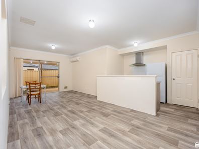 6/13 Devonshire Terrace, Armadale WA 6112