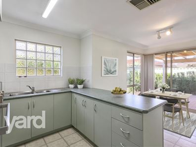 4/46 Waddell Road, Bicton WA 6157