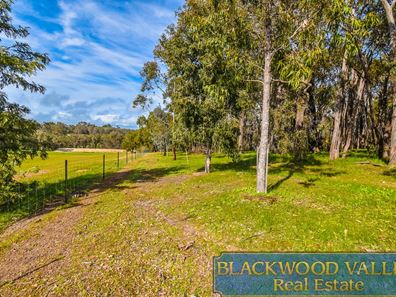 24 Barron Court, Boyup Brook WA 6244