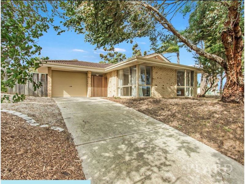 32 Camfield Loop, Parmelia WA 6167