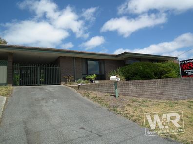 22 Barnesby Drive, Yakamia WA 6330