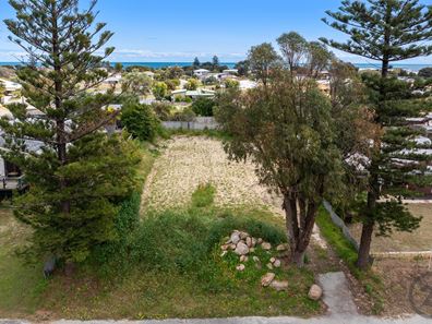 12 Angalore Road, Madora Bay WA 6210