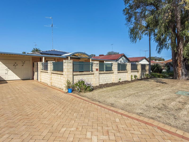 11 First Avenue, Mandurah