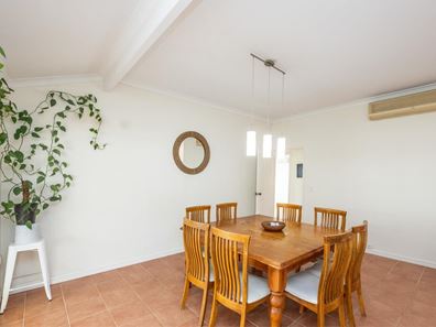 10 Chandon Terrace, The Vines WA 6069