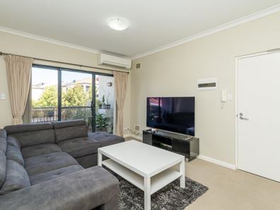 4/1 Shoveler Terrace, Joondalup WA 6027