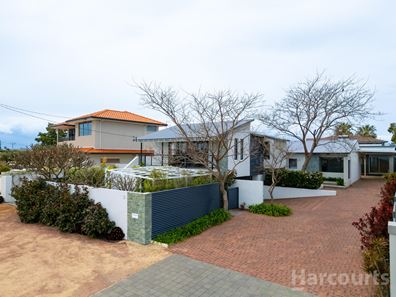 3 Marsh Place, Halls Head WA 6210