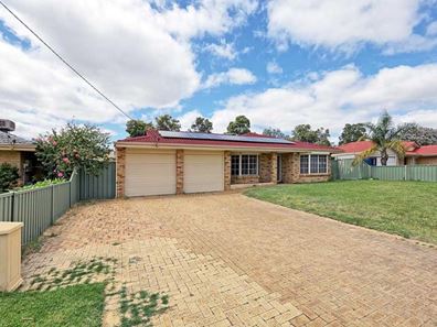 39 Kookaburra Crescent, High Wycombe WA 6057