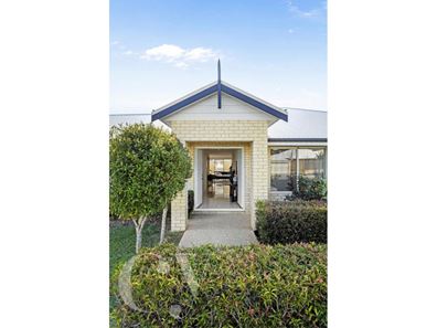 12 Aromatic Crescent, Atwell WA 6164