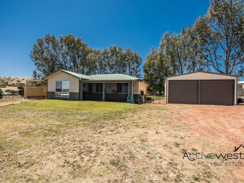 11 Hill Creek Road, Moresby WA 6530