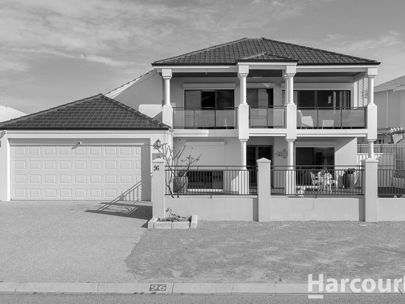 96 Boardwalk Boulevard, Halls Head WA 6210