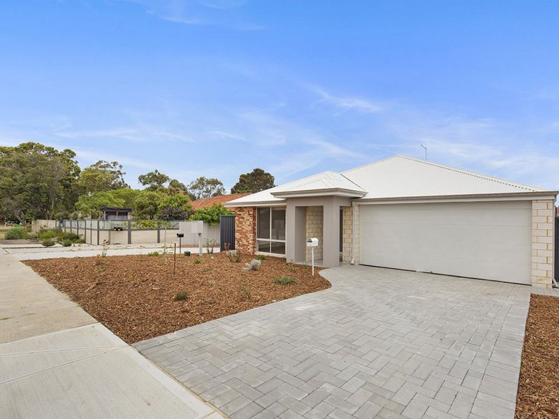 13 Redmond Road, Hamilton Hill