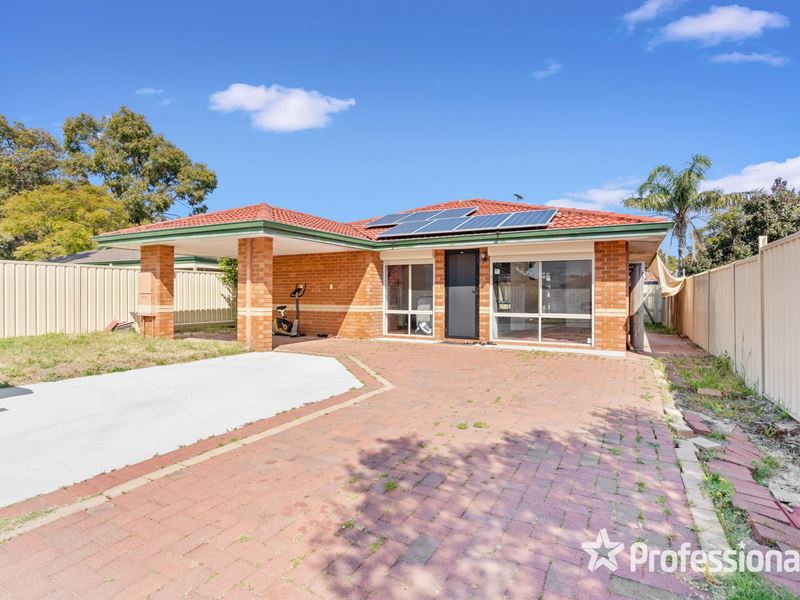 7 Percheron Entrance, Stratton