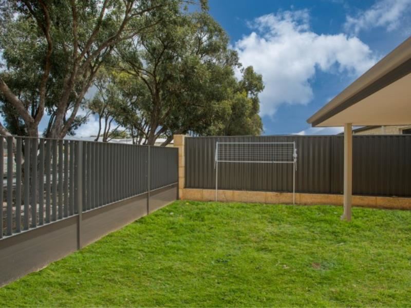 5b Sonoma Wynd, Madora Bay