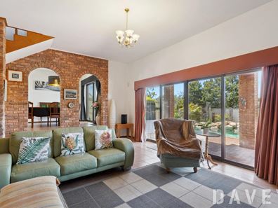 23 Cricklewood Way, Carine WA 6020