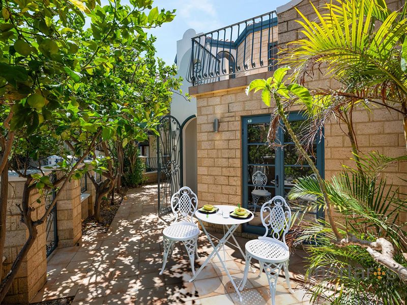 12 Feeney St, North Fremantle WA 6159