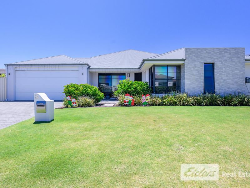 3 Stradbroke Road, Secret Harbour WA 6173