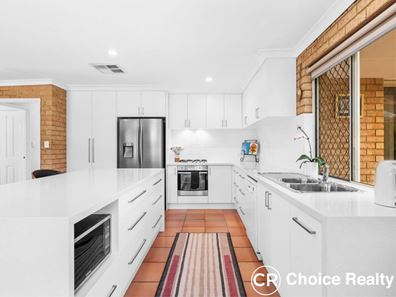 3 Chipper Close, Leeming WA 6149