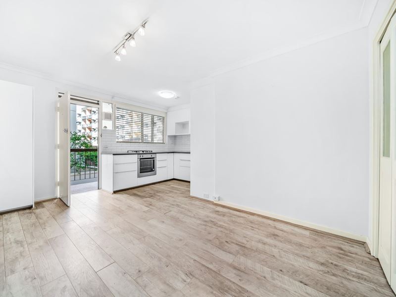 208/130 Mounts Bay Road, Perth