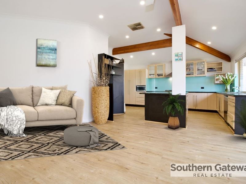 41 Porter Gardens, Leda