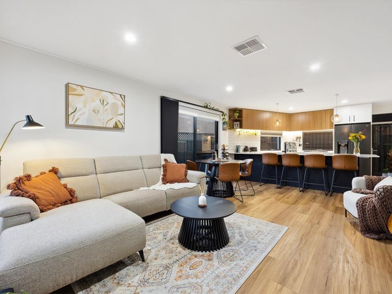 6/4 Currie Street, Jolimont