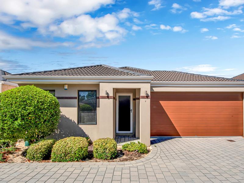 7/214 Wharf Street, Queens Park WA 6107