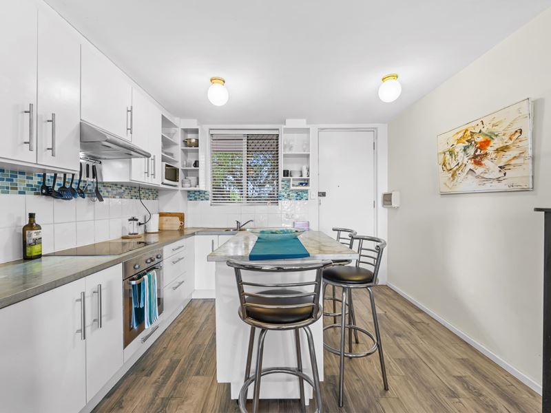 2/6 Hampton Street, Burswood