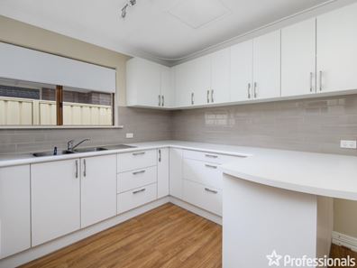 77 Cyril Road, High Wycombe WA 6057