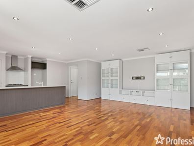 7/42 Baler Court, Hammond Park WA 6164