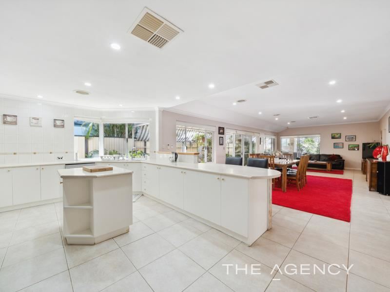 34 Mosman Loop, Success WA 6164