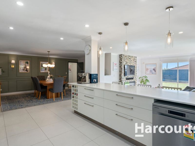 10 Lind Court, Quinns Rocks WA 6030