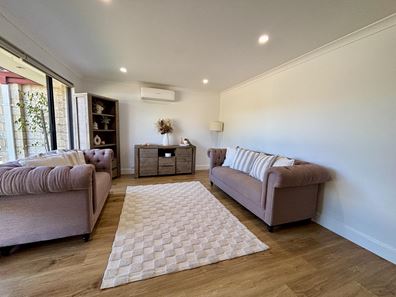 30 King Street, Waroona WA 6215