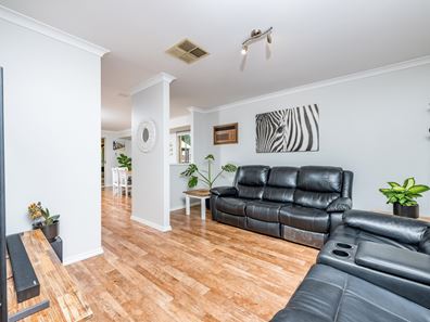 16 Newlin Mews, Clarkson WA 6030