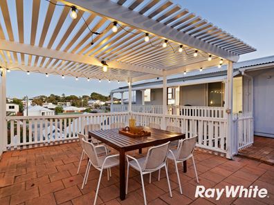 2/60 Janis Street, Halls Head WA 6210