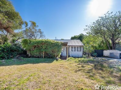 30 Hubbard Way, Medina WA 6167