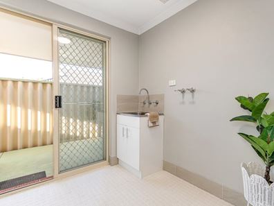 3/20 Blackwattle Parade, Padbury WA 6025