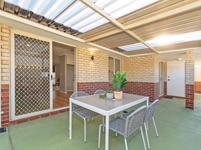 3/20 Blackwattle Parade, Padbury WA 6025