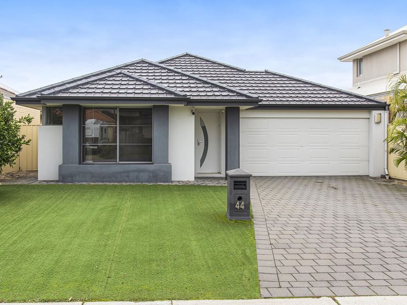 44 Clontarf Terrace, Canning Vale WA 6155