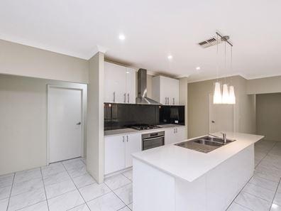44 Clontarf Terrace, Canning Vale WA 6155