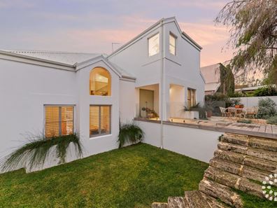 8B Reserve Street, Bicton WA 6157