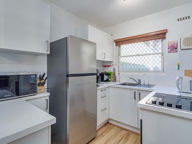 1/216 Swan Street, Yokine WA 6060
