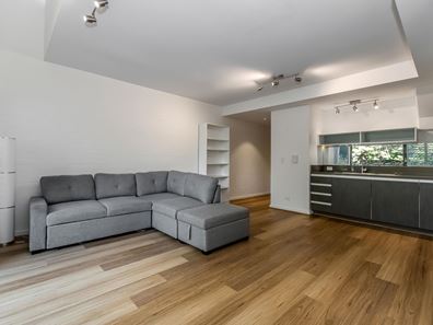 4/59 Breaksea Drive, North Coogee WA 6163