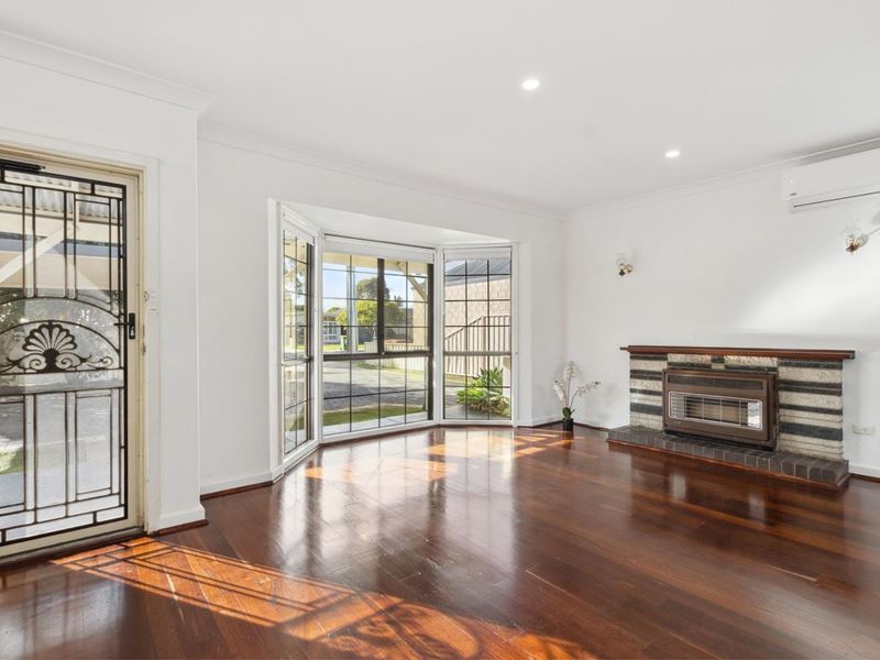33 Westlake  Road, Morley WA 6062