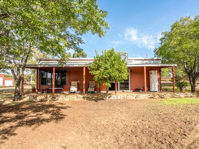 204 Phillips Road, Toodyay WA 6566