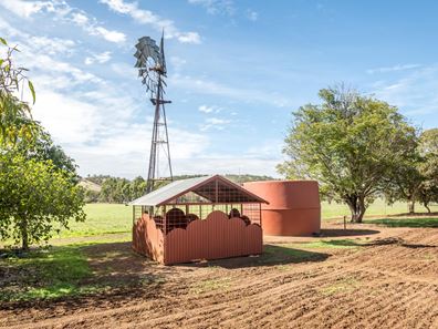 204 Phillips Road, Toodyay WA 6566
