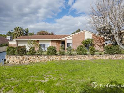 28 Brookland Crescent, Marangaroo WA 6064