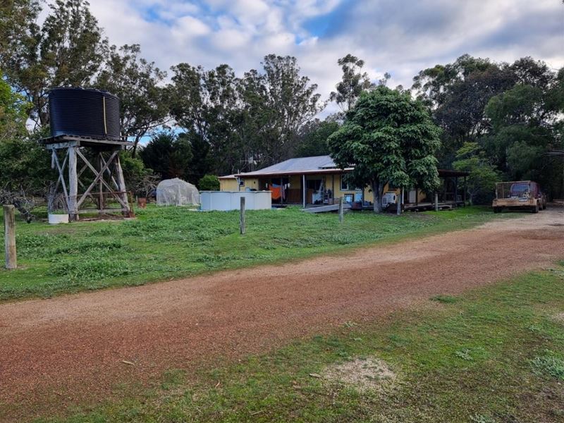 297 Seymour Road, Denbarker